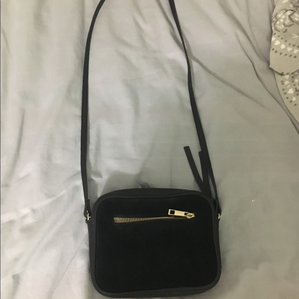 Black cross body purse